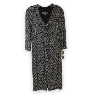 Donna Ricco Black/White Print Jersey Twist Front 3/4 Sleeve Sheath Dress